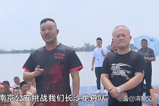 塞雷纳：皮奥利下半场打5前锋&边锋没有拉开宽度，让罗马容易防守